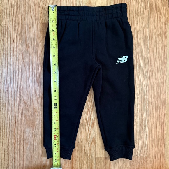 New Balance Little Boy 3 Piece Outfit - Picture 14 of 16